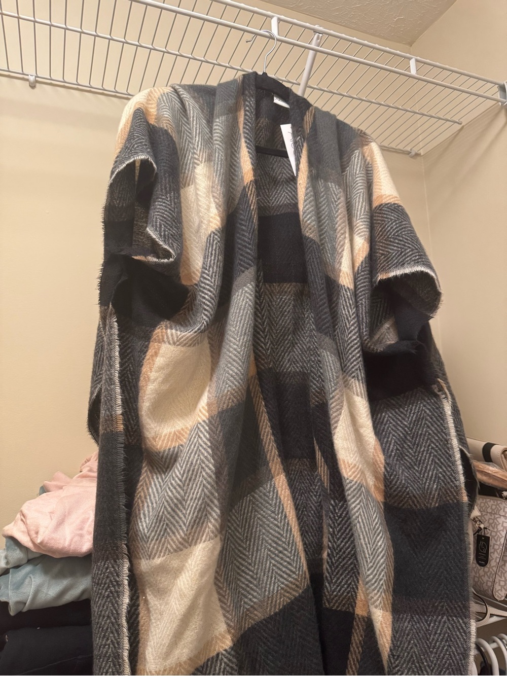 Alessi Black Cream Tan Plaid Open-Front Tunic